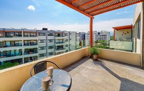 Apartment, 2 Queen-Betten, Küche, Strandblick (Puertarena J22) | Speisen im Freien