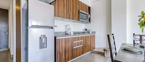 Apartment, 2 Queen Beds, Kitchen, Beach View (Puerta arena J22) | Private kitchen