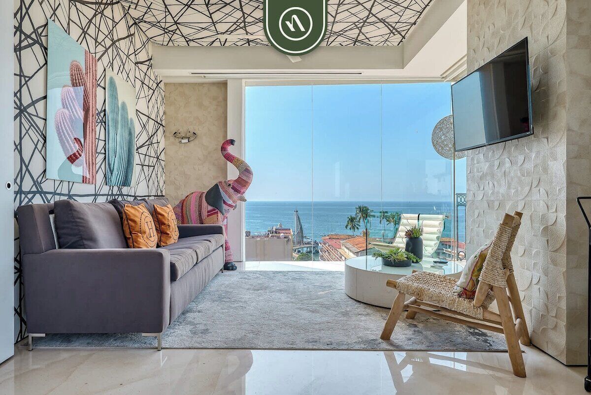 Condo, 1 King Bed with Sofa bed, Terrace, Ocean View (Pier 57 - 505) | Living area | MP3 dock