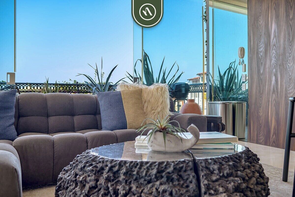 Condo, 1 King Bed with Sofa bed, Terrace, Ocean View (Pier 57 - 505) | Interior