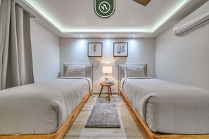 Apartment, Multiple Beds, Jetted Tub, Pool View (Marina del Rey 402) | 3 bedrooms, individually decorated, individually furnished, bed sheets - 3BR Condo With Private Balcony - Pool - Marina` (Puerto Vallarta)