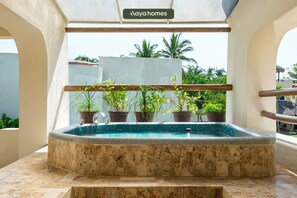 Outdoor spa tub - Amazing House -private Pool - Tennis - Paddle Cour (Acapulco)