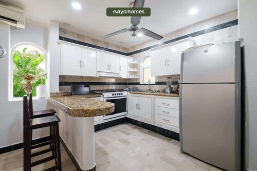 Amazing House -private Pool - Tennis - Paddle Cour