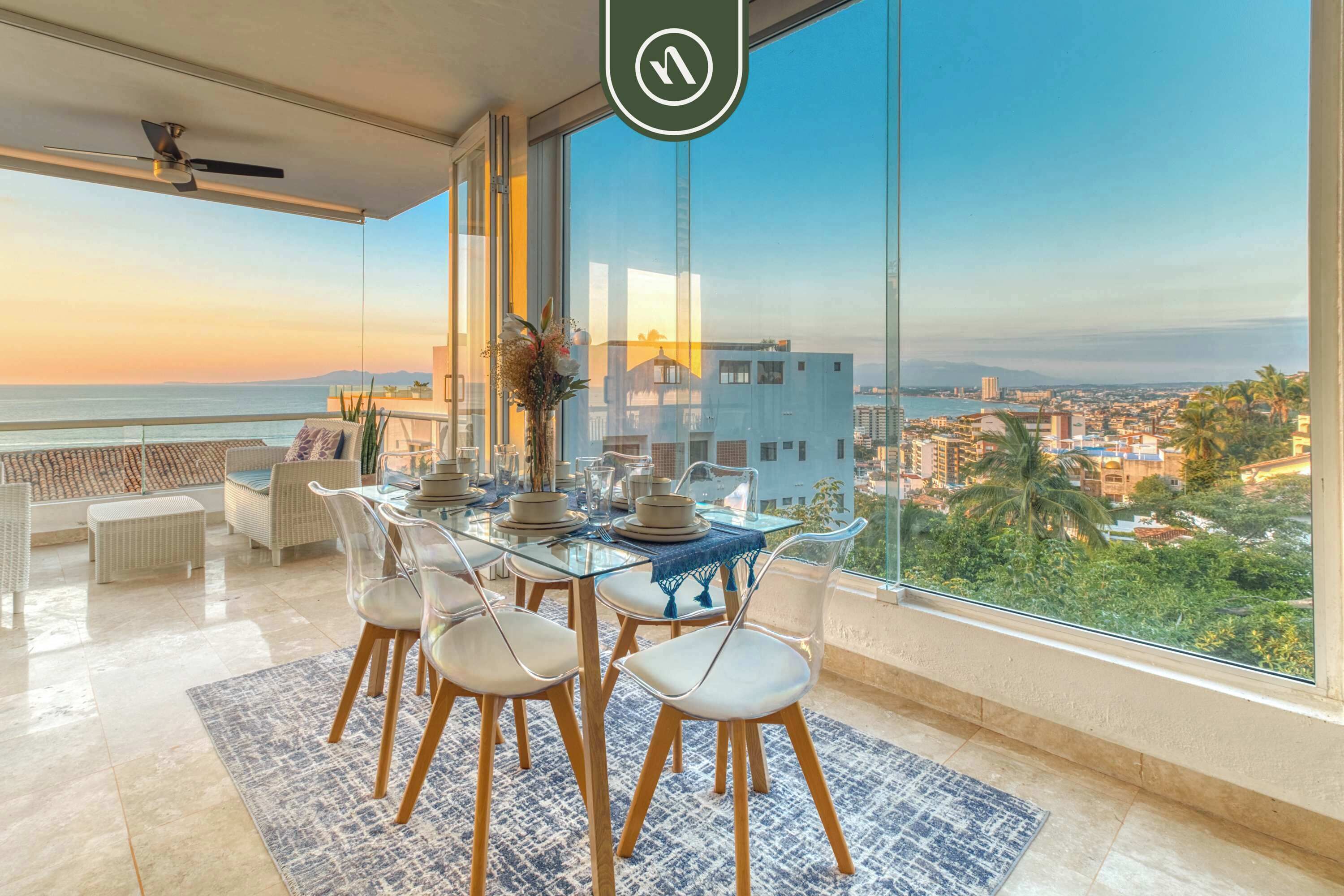 Departamento, varias camas, cocina, vista al océano (Las Peñas de Teresa 303) | Restaurantes