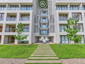 Exterior - Luxury Condo With Canal View - Near Beach (Nuevo Nayarit)