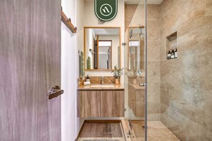 Appartement, Plusieurs lits, cuisine, vue sur lâocĂ©an (Koralion 4D) | Salle de bain | Serviettes fournies