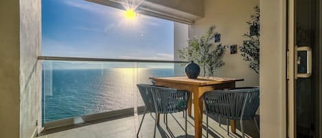 Condo, 1 King Bed with Sofa bed, Jetted Tub, Ocean View (Harbor 171 N 1709) | Outdoor dining