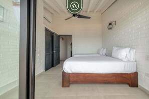 Apartment, Multiple Beds, Kitchen, Ocean View (Sagitario 120 U1) | 2 bedrooms, individually decorated, individually furnished