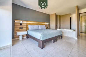 Departamento, varias camas, acceso a la alberca, vista al océano (Villa Magna 294) | 4 habitaciones, decoración personalizada y muebles diferentes 