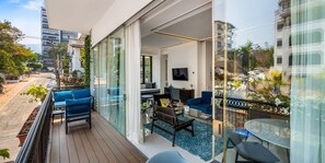 Leilighet, 1 kingsize-seng, peis, havutsikt (Pier 57 201) | Utendørsservering