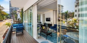 Apartment, 1 King Bed with Sofa bed, Balcony, Ocean View (Pier 57 201) | Outdoor dining