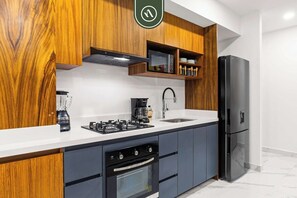 Condo, 1 King Bed with Sofa bed, Pool Access, Ocean View (Luz 203) | Private kitchen | Dining tables