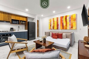 Condo, 1 King Bed with Sofa bed, Pool Access, Ocean View (Luz 203) | Interior