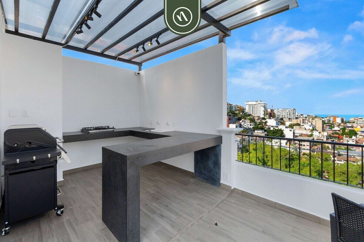 Condo, 1 très grand lit et 1 canapé-lit, accès à la piscine, vue sur l’océan (Luz 203) | Vue de la chambre