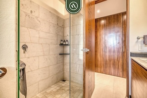 Apartment, Mehrere Betten, Whirlpool, Strandblick (V Golf 204) | Badezimmer | Handtücher