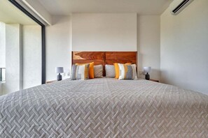 Apartment, Multiple Beds, Balcony, Beach View (Verde Mar Living 405)