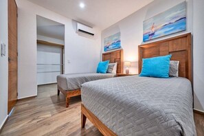 Leilighet, flere senger, balkong, strandutsikt (Verde Mar Living 405) | 2 soverom, individuelt dekorert og individuelt innredet