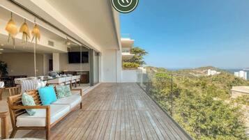 Căn hộ, nhiều giường, bếp, quang cảnh bãi biển (Joya Departamento 5) | Hiên