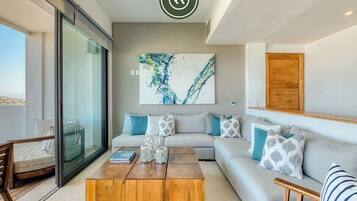 Apartment, Multiple Beds, Kitchen, Beach View (Joya Departamento 5) | Living area | 42-inch flat-screen TV with digital channels