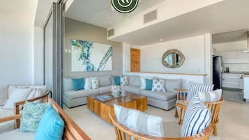 Apartment, Multiple Beds, Kitchen, Beach View (Joya Departamento 5) | Living area | 42-inch flat-screen TV with digital channels