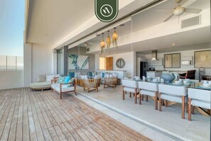 Apartment, Multiple Beds, Kitchen, Beach View (Joya Departamento 5) | Living area | 42-inch flat-screen TV with digital channels