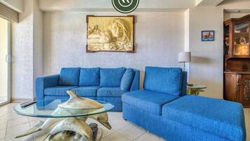 Appartement, plusieurs lits, cuisine, vue océan (Bay View Grand F301) | Intérieur