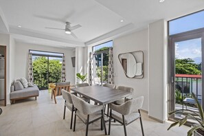 Condo, varias camas, balcón (Galeritas 5) | Interior