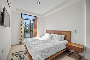 2 bedrooms, individually decorated, individually furnished, bed sheets