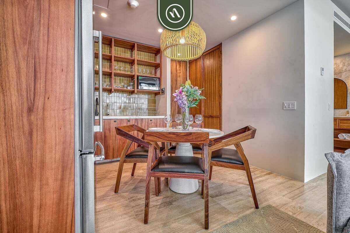 Studio Suite, 1 King Bed, Balcony, City View (Nomada 5D)
