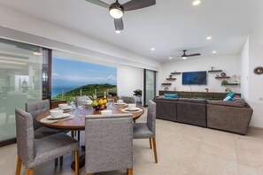 Condo, Multiple Beds, Hot Tub, Ocean View (Alamar Delta I 902) | Dining