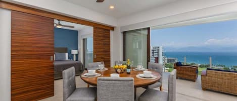 Condo, Multiple Beds, Hot Tub, Ocean View (Alamar Delta I 902) | Dining