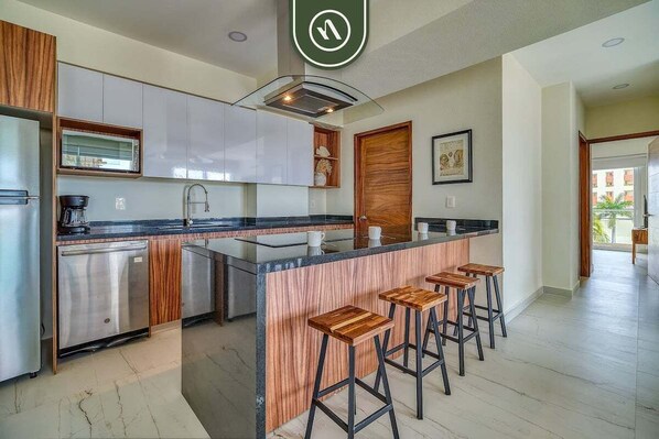 Departamento, varias camas, balcón, vista a la playa (Quinta San Miguel 404 T3) | Cocina privada