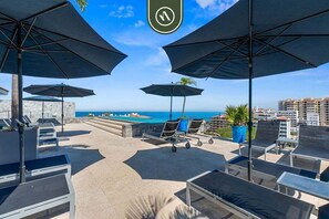 Terrace/patio - Elegant Studio in Romantic Zone - Rooftop Pool (Puerto Vallarta)