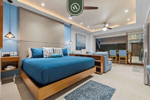 Studio, 1 très grand lit, cuisine (Pacifica 207) | 1 chambre, décor unique, ameublement unique, literie fournie