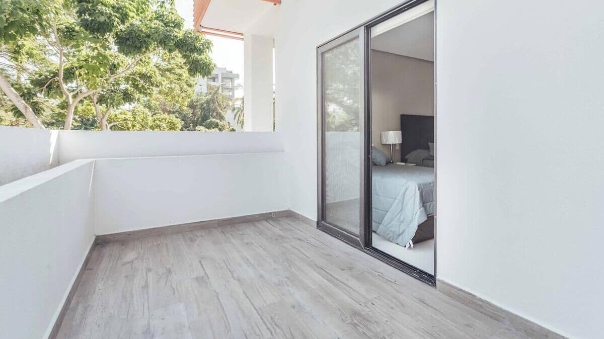 Condo, varias camas, acceso a la alberca, vista a la playa (DellaTerra 1A) | 2 habitaciones, decoración personalizada y muebles diferentes 