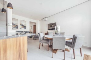 Apartment, Multiple Beds, Kitchen, Beach View (DellaTerra 1A) | Dining - Cozy 2BR House 2 min to the Beach - Pool - Terrace (Bucerías)