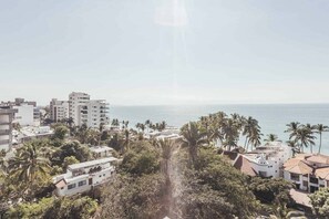 Kondominium, Beberapa Tempat Tidur, akses ke kolam renang, pemandangan pantai (DellaTerra 1A) | Pemandangan dari kamar