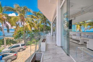 Apartment, 1 King Bed, Kitchen, Ocean View (Orchid-S2) | Terrace/patio