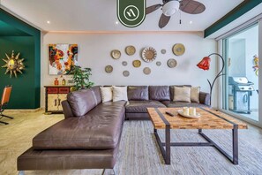 Apartment, Multiple Beds, Kitchen, Ocean View (Dterrace 102) | Living area