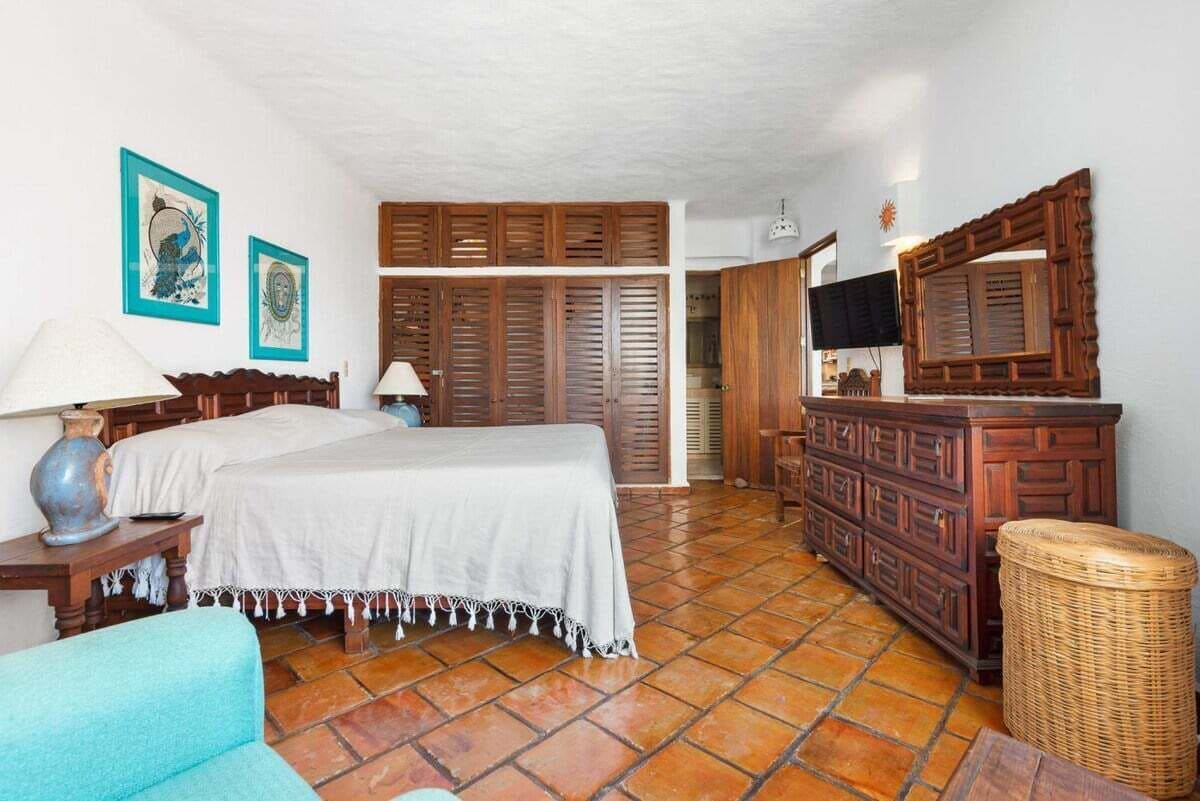 Apartamento, varias camas, acceso a la piscina, vistas al mar (305-VistadelSol) | 2 dormitorios, decoración individual, mobiliario individual