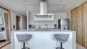 Apartment, Mehrere Betten, Küche, Meerblick (Maritima Golf 5U) | Innenbereich