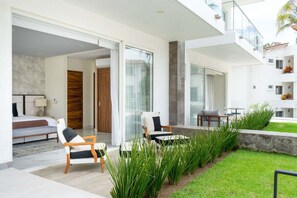 Condo, varias camas, acceso a la alberca, vista a la alberca (Quinta San Miguel 101 T1) | Terraza o patio