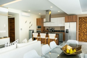 Apartment, Mehrere Betten, Poolzugang, Poolblick (Quinta San Miguel 101 T1) | Innenbereich