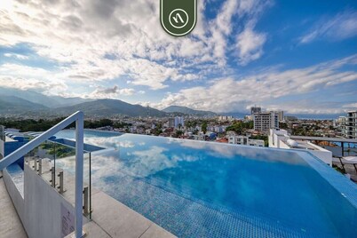 Equipped 2BR Condo in Versalles - Pool - King Bed