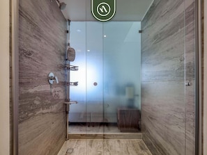 Apartment, 1 King-Bett, Balkon, Meerblick (Harbor 171 Torre Norte 1311) | Badezimmer | Handtücher