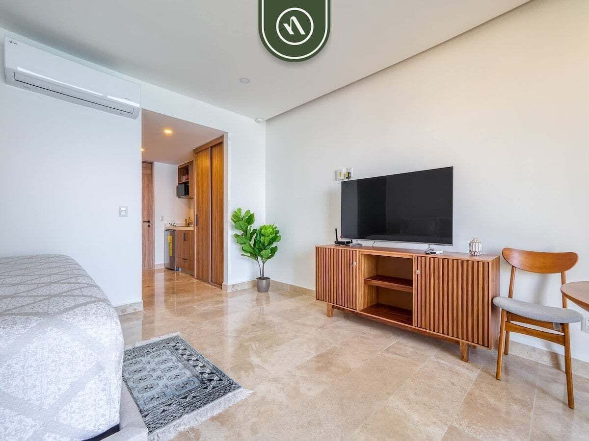 Condo, 1 King Bed, Balcony, Ocean View (Harbor 171 Torre Norte 1311) | 1 bedroom, individually decorated, individually furnished, bed sheets