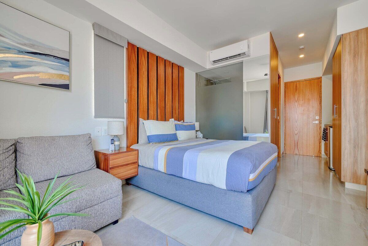 Apartment, 1 King-Bett, Poolzugang, Stadtblick (Life Bucerias 418) | 1 Schlafzimmer, individuell dekoriert, individuell eingerichtet