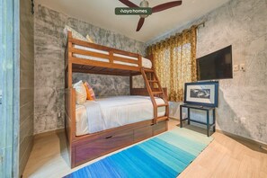 Apartment, Multiple Beds, Kitchen, Ocean View (Loft 268 706 and 707)