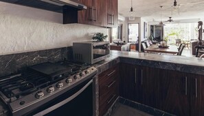 Condo, Multiple Beds, Terrace, Ocean View (La Palapa 106) | Private kitchen