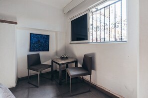 Condo, Multiple Beds, Terrace, Ocean View (La Palapa 106) | Interior
